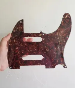 AUTHENTIC FENDER NASHVILLE