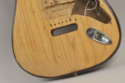 FENDER STRATOCASTER MOCHA