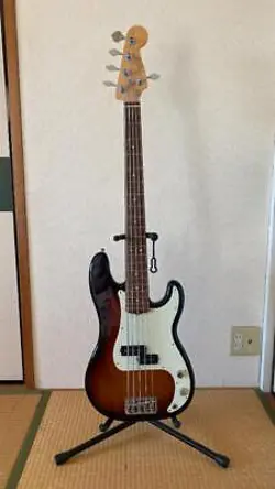 FENDER AMERICAN PRO PRECISION BASS V 5 STRING