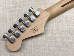 ELECTRIC STRATOCASTER GUITAR