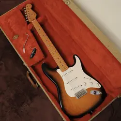 FENDER AMERICAN VINTAGE 57 STRATOCASTER  SAFE PACKING!