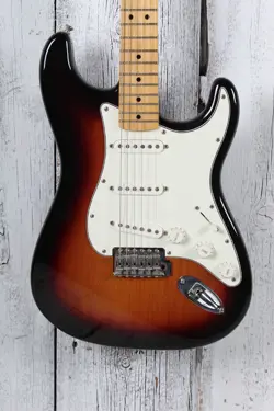 2018 STANDARD STRATOCASTER