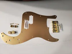 P-BASS GOLD