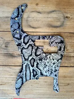 ARTESIAN SNAKE PICKGUARD FOR P BASS GUITAR