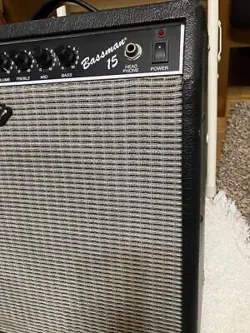 FENDER BASS AMP BASSMAN15