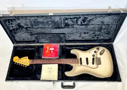 ANNIVERSARY FENDER VINTERRA