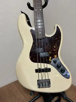FENDER JAZZ BASS E SERIAL