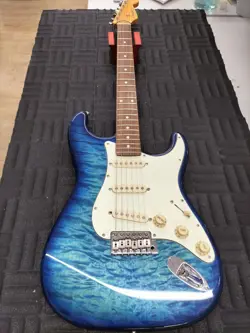 FENDER MADE IN JAPAN HYBRID II STRATOCASTER QMT ELECTRIC GUITAR