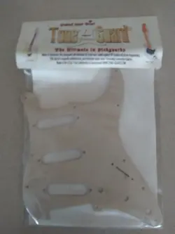 TONE-GUARD PICKGUARD FOR FENDER STRAT