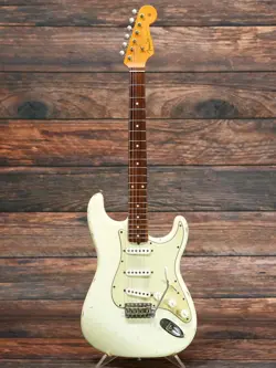 FENDER CUSTOM SHOP 1960 STRATOCASTER RELIC WHITE USA 2001 SOLID ELECTRIC GUITAR
