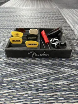 FENDER/FENDER WITH LOGO SMALL ITEM HOLDER BLACK