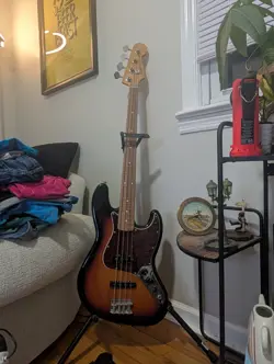 FENDER VINTERA '60S JAZZ BASS (3-COLOR SUNBURST)