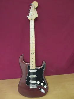 STRATOCASTER 2016