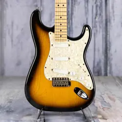 USED 1995 FENDER BUDDY GUY STRATOCASTER, 2-COLOR SUNBURST
