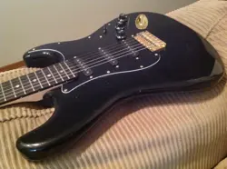 CUSTOM SHOP FENDER (ESQUE) STRATOCASTER W/ BIG BLOCK TREMOLO