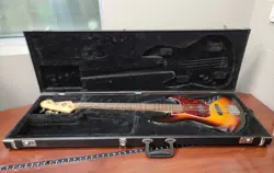 FENDER 4-STRING JAZZ BASS MADE IN MEXICO (3-COLOR SUNBURST) DELUXE SERIES