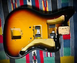 FENDER AMERICAN VINTAGE II 1966 JAZZMASTER BODY