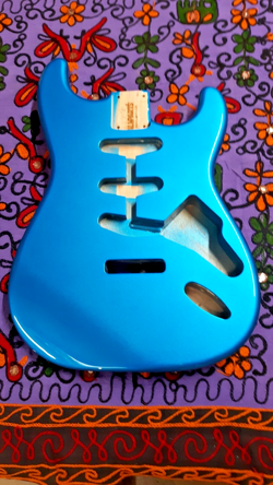 NEW ALLPARTS FENDER LICENSED STRAT BODY, ALDER - LPB