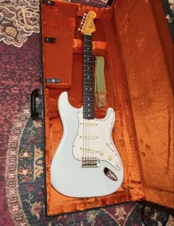 FENDER AMERICAN VINTAGEII 1965