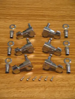 RICKENBACKER 2007 USA SCHALLER 6 STRING CHROME TUNERS