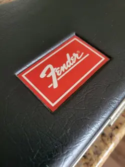 FENDER STRATOCASTER USA