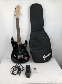 STARCASTER MINI STRAT BY FENDER ELECTRIC GUITAR PRO SETUP W/ SOFT CASE AND CABLE