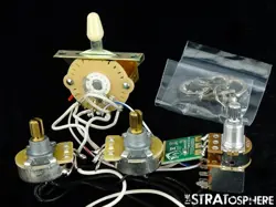 FENDER AMERICAN PERFORMER STRATOCASTER STRAT CTS POTS 5 SWITCH,-PUSH/PULL SWITCH