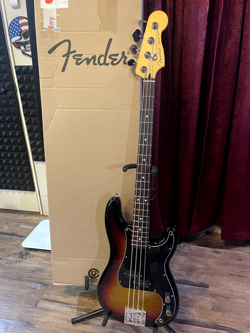 UPGRADED ~ SPARKLE ~ FENDER LIMITED EDITION PLAYER II PRECISION SPARKLE SUNBURST