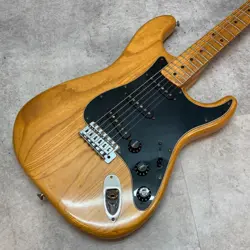 STRATOCASTER 1978 USED