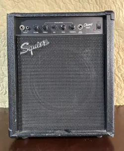VINTAGE FENDER SQUIER CHAMP 15B BASS AMP