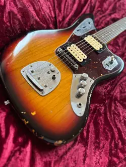 FENDER KURT COBAIN JAGUAR ROAD WORN ELECTRIC GUITAR FROM JAPAN