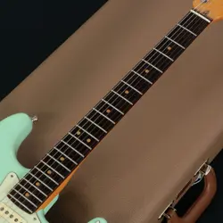 60S STRATOCASTER SURF
