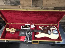 2005 FENDER  PRECISION BASS WHITE  W/OHSC