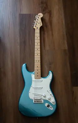 FENDER STRATOCASTER TIDEPOOL
