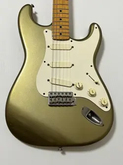 FENDER JAPAN ST54-77LS