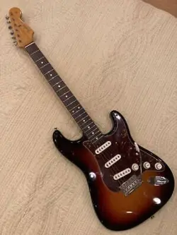 ELECTRIC GUITAR FENDER JOHN MAYER STRATOCASTER SUNBURST WITH HARD CASE