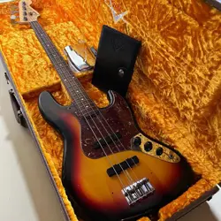 FENDER CUSTOM SHOP '62 JAZZ BASS 2019