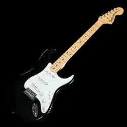 FENDER  FSR MIJ 2024 TRADITIONAL LATE 60S STRATOCASTER MAPLE FB BLACK JD25013556