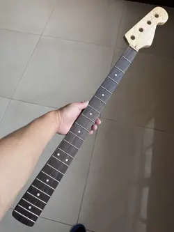 20FRETS MAPLE ELECTRIC