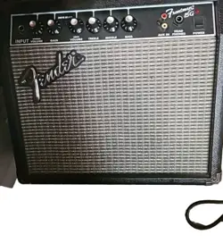FENDER FRONTMAN 15G 38 WATT COMBO GUITAR AMPLIFIER