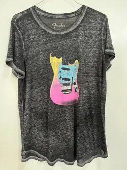 FENDER GUITAR T-SHIRT 2XL USED