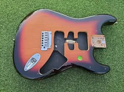 BODY 3-TONE STRAT
