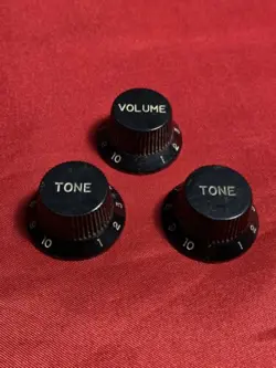 RARE 1984 FENDER SQUIRE JAPAN JV STRAT SERIES KNOB SET MIJ KNOBS STRATOCASTER