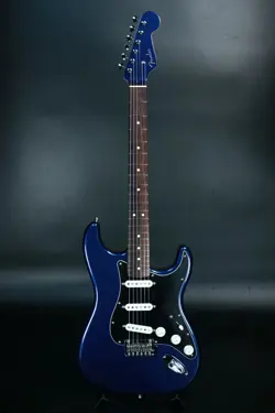 II STRATOCASTER AZURITE