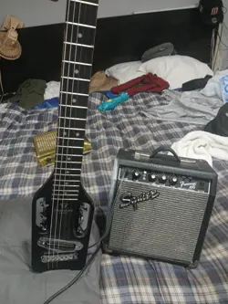 TRAVELER GUITAR WITH