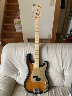 FENDER HERITAGE 50S PRECISION BASS