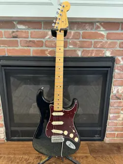 EDITION STANDARD STRATOCASTER®