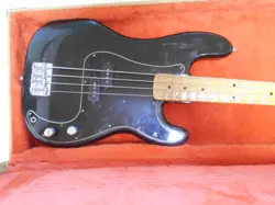 76 FENDER PRECISION