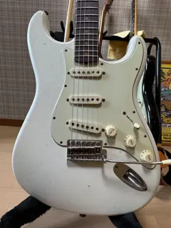 CUSTOMSHOP 60 STRAT