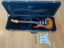 STRATOCASTER W/HECTOR